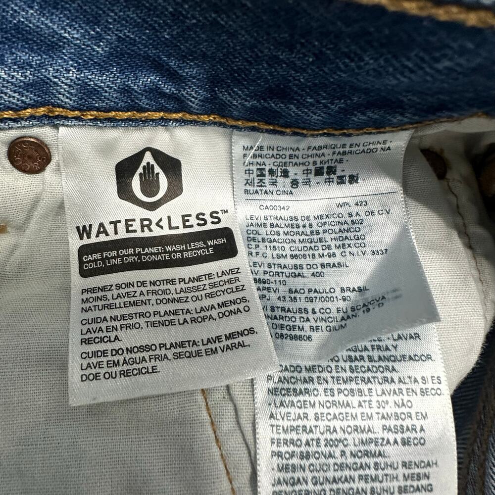 Levis Premium 501XX Blue‎ Womens 26 High Rise Button Fly Raw Cutoff Jean Shorts - Picture 11 of 14